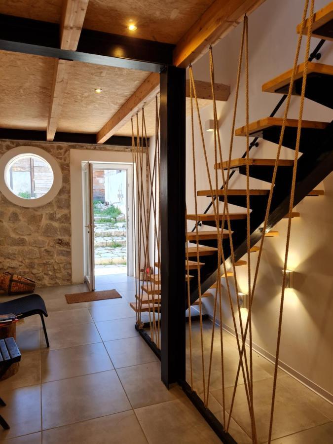 Le Mangiatoie Del Cavaliere Bed & Breakfast Montallegro Exterior photo