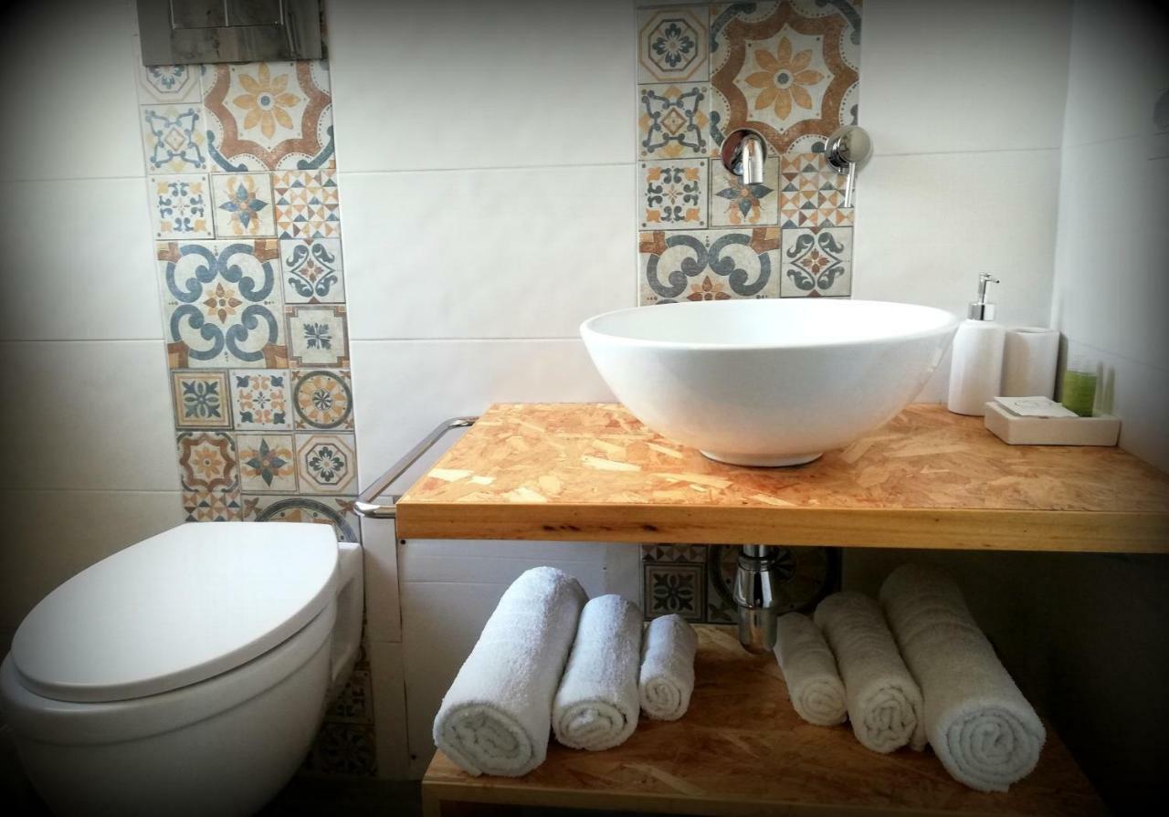 Le Mangiatoie Del Cavaliere Bed & Breakfast Montallegro Exterior photo